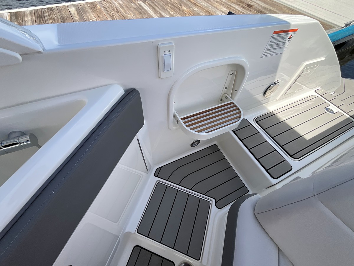 SEA RAY SLX 310 OUTBOARD, photo 9