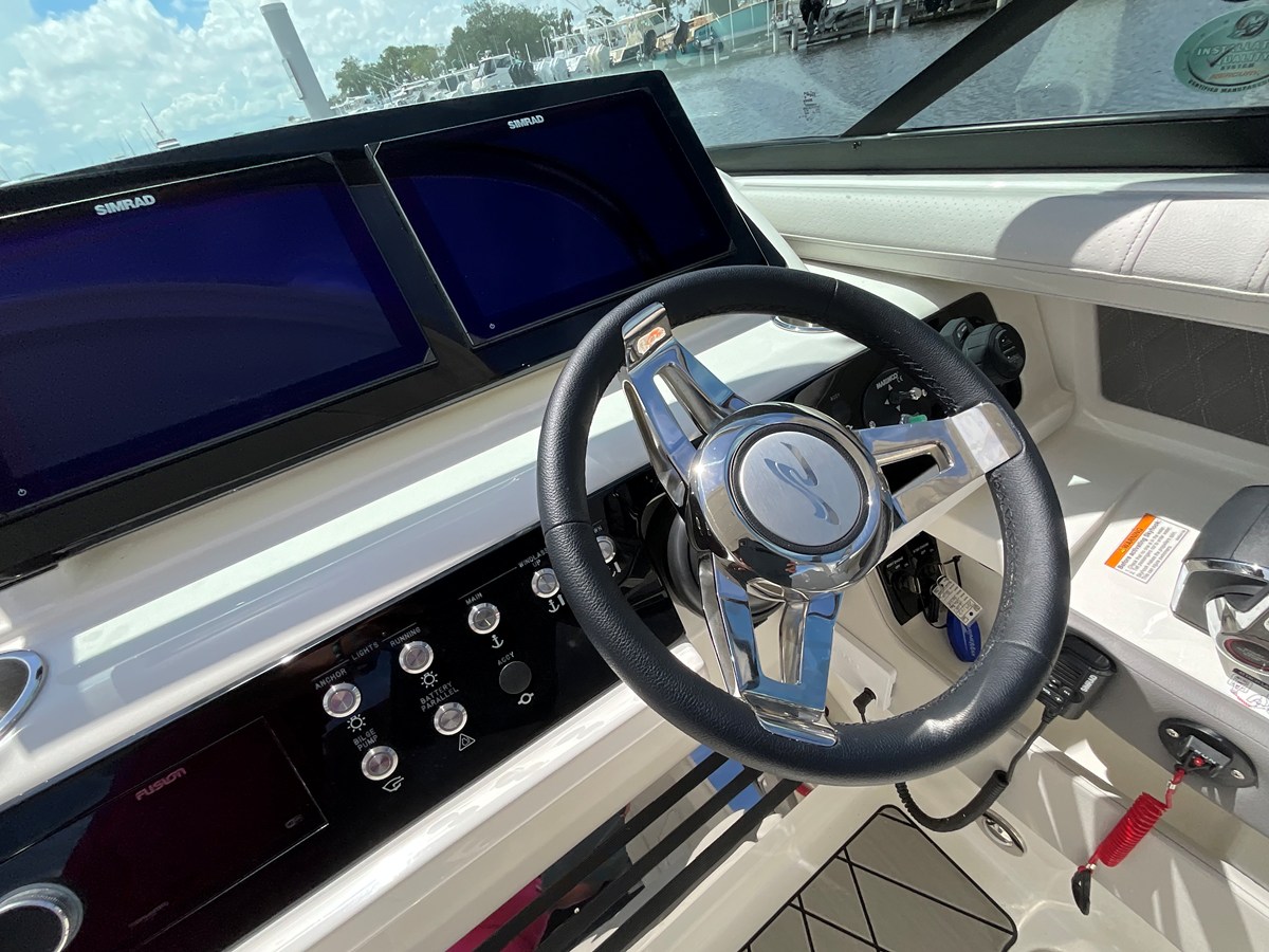 SEA RAY SLX 310 OUTBOARD, photo 16