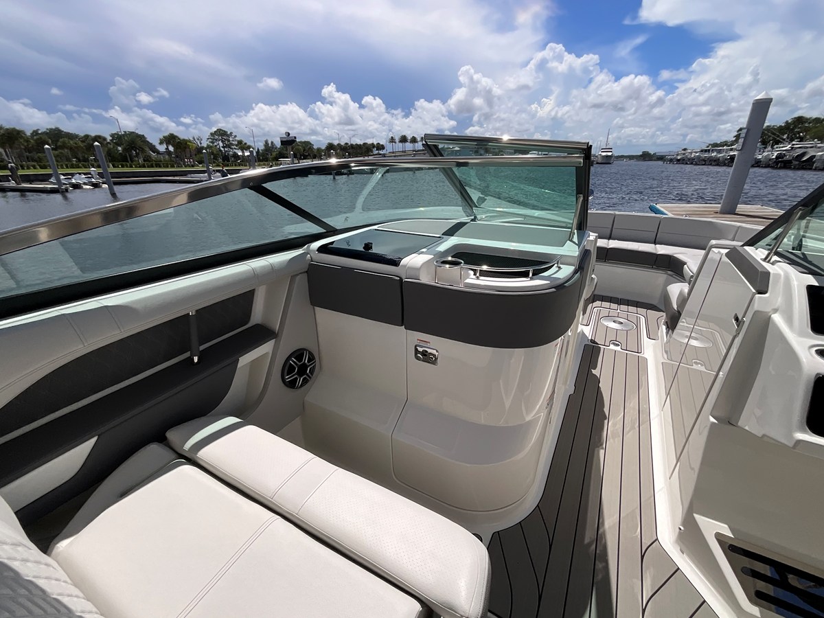 SEA RAY SLX 310 OUTBOARD, photo 22