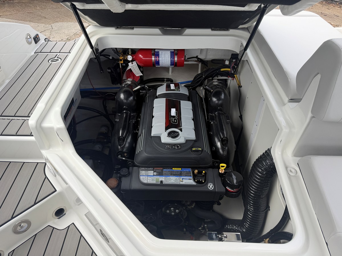 SEA RAY SDX 270 SURF, photo 18