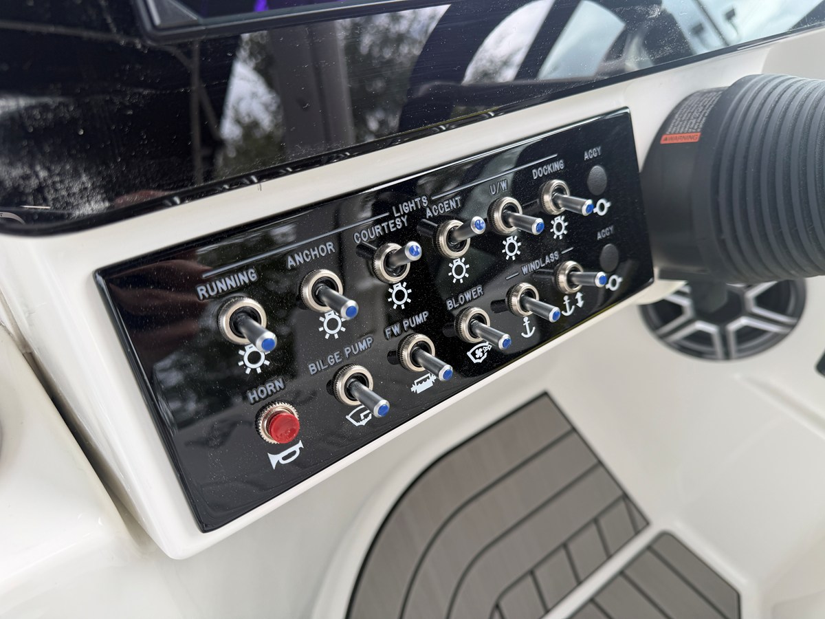 SEA RAY SDX 270 SURF, photo 37