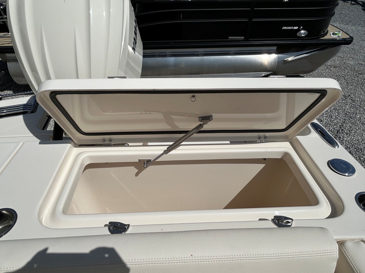 GRADY-WHITE FISHERMAN 236, photo 11