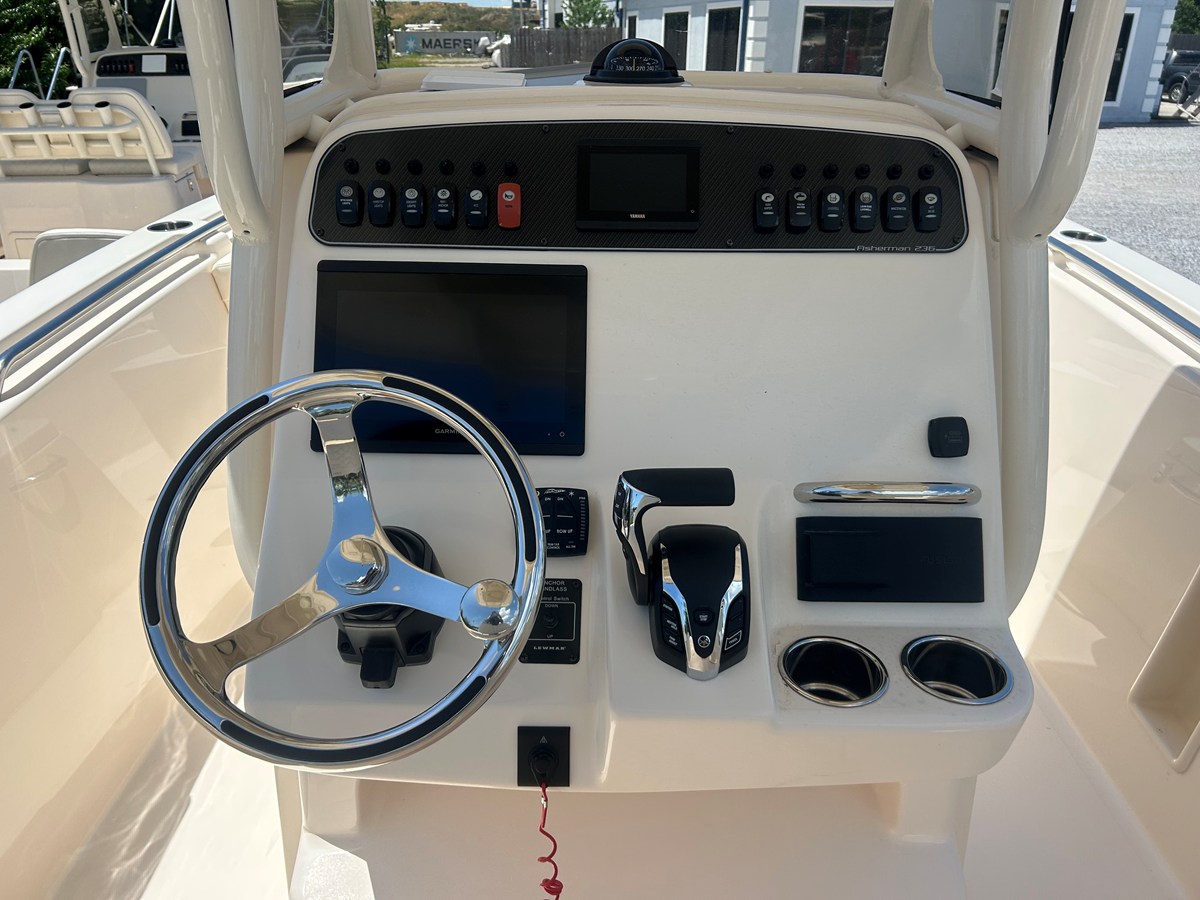 GRADY-WHITE FISHERMAN 236, photo 13