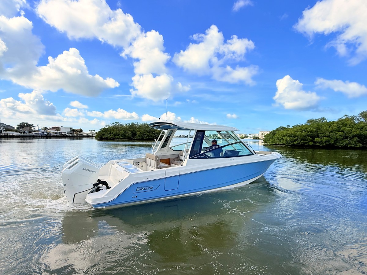 BOSTON WHALER 330 VANTAGE, photo 15