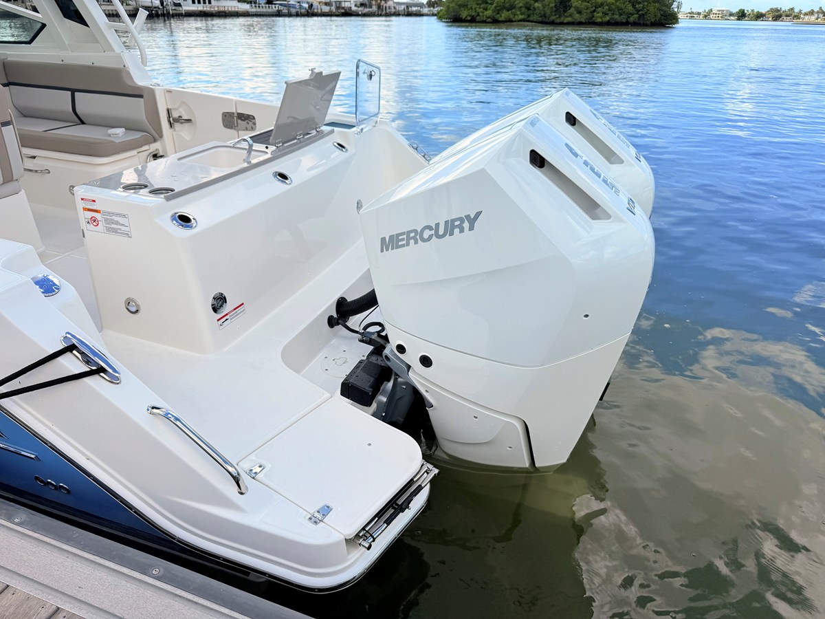 BOSTON WHALER 330 VANTAGE, photo 23