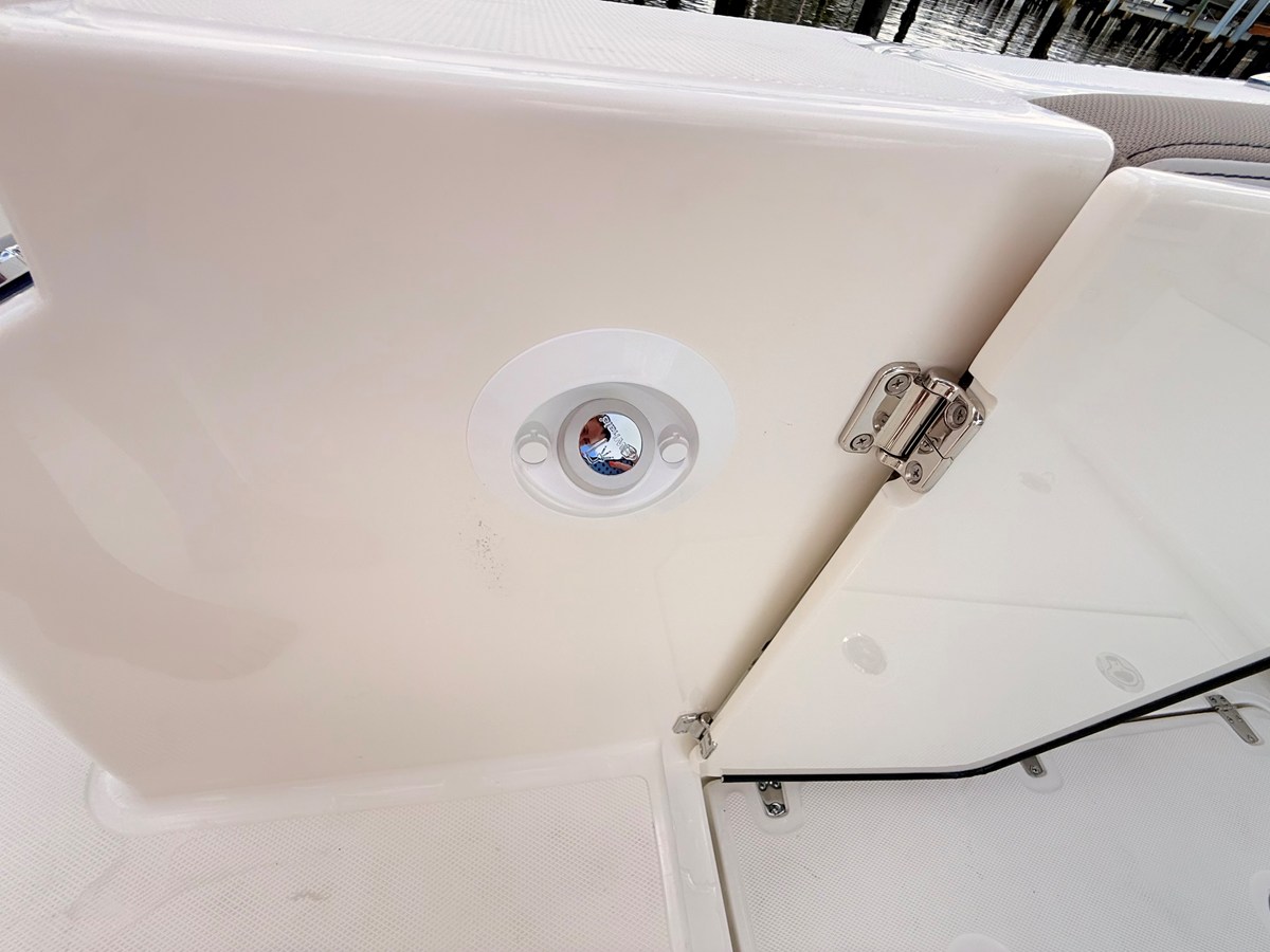 BOSTON WHALER 330 VANTAGE, photo 27