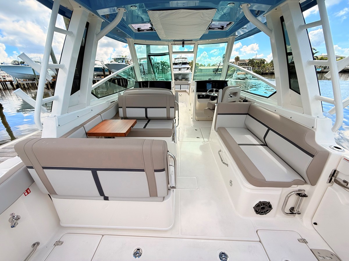 BOSTON WHALER 330 VANTAGE, photo 42