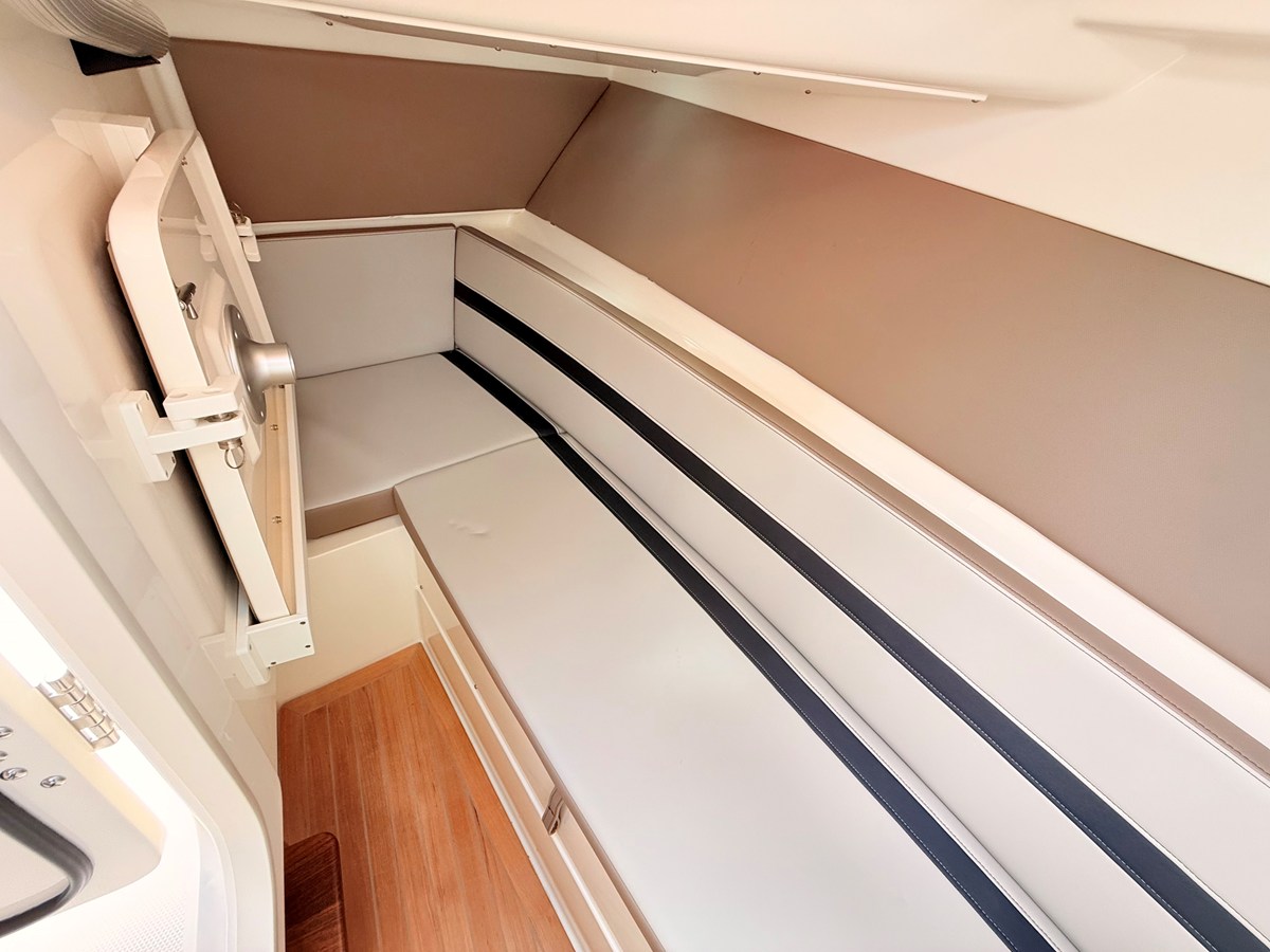 BOSTON WHALER 330 VANTAGE, photo 71