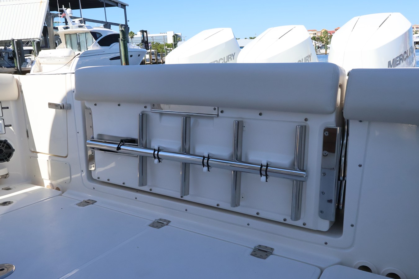 BOSTON WHALER 350 REALM, photo 17