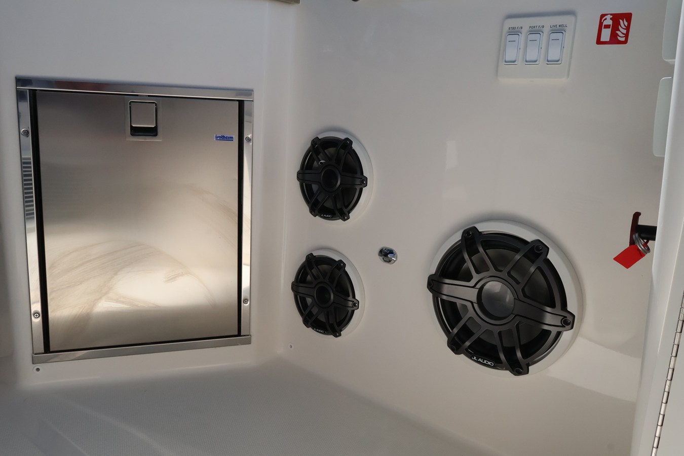 BOSTON WHALER 350 REALM, photo 28