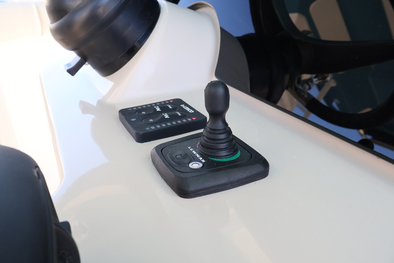 BOSTON WHALER 350 REALM, photo 32