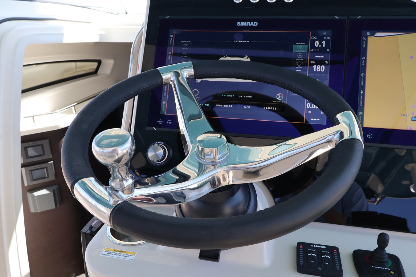 BOSTON WHALER 350 REALM, photo 34