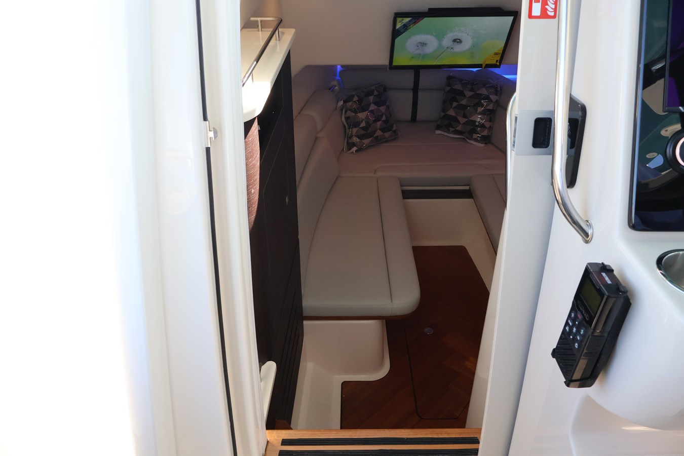 BOSTON WHALER 350 REALM, photo 39