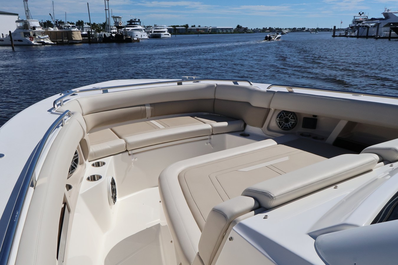 BOSTON WHALER 350 REALM, photo 50