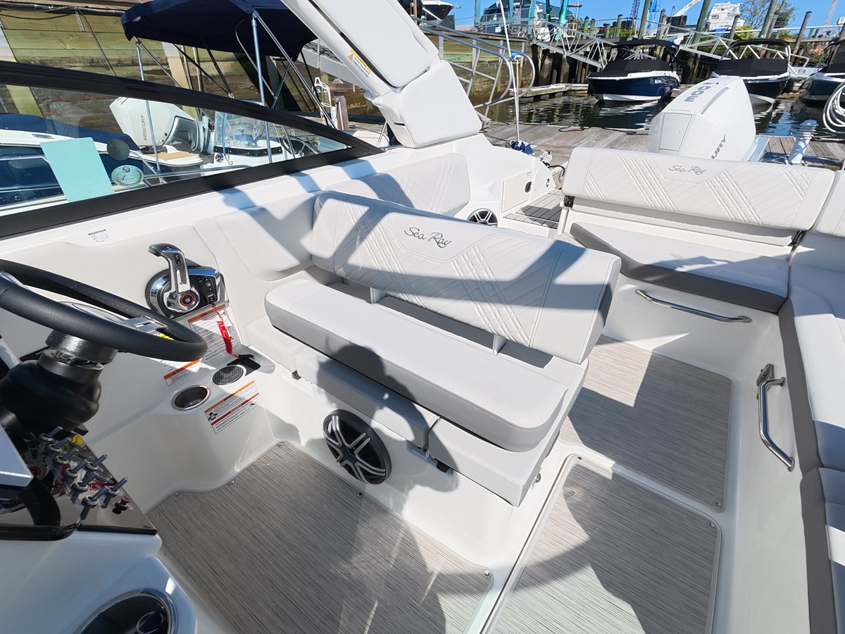 SEA RAY SDX 250 OUTBOARD, photo 20