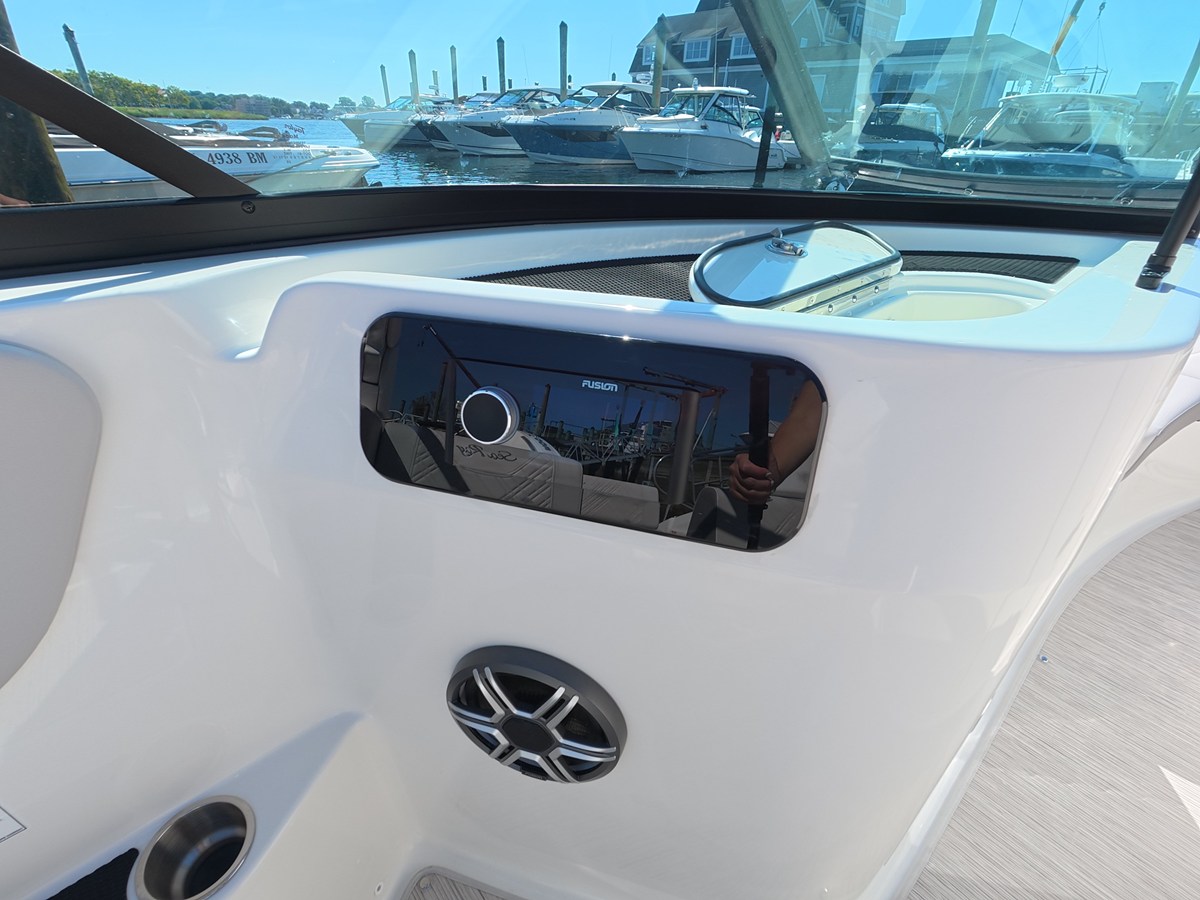 SEA RAY SDX 250 OUTBOARD, photo 28