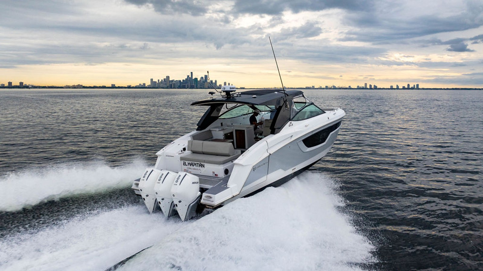 Cruisers Yachts 38 GLS OB — 2024 Cruisers Yachts 38 GLS OB — photo 3