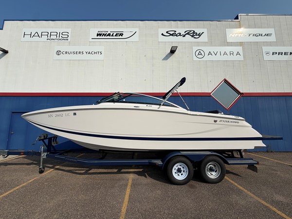 FOUR WINNS 262SL — 2012 Four Winns 262SL