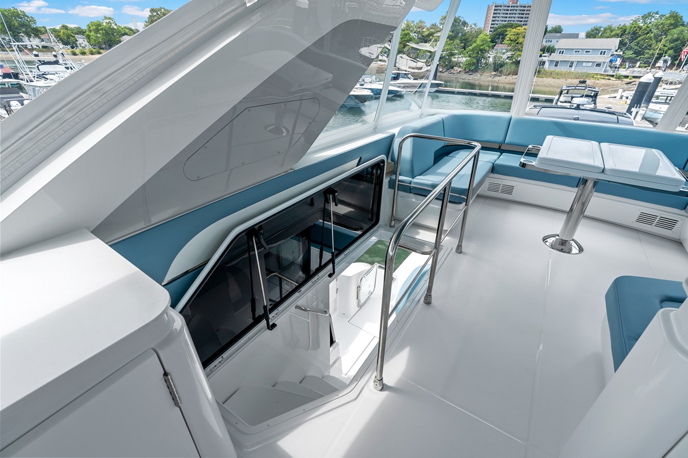 CRUISERS YACHTS 57 FLY, photo 53