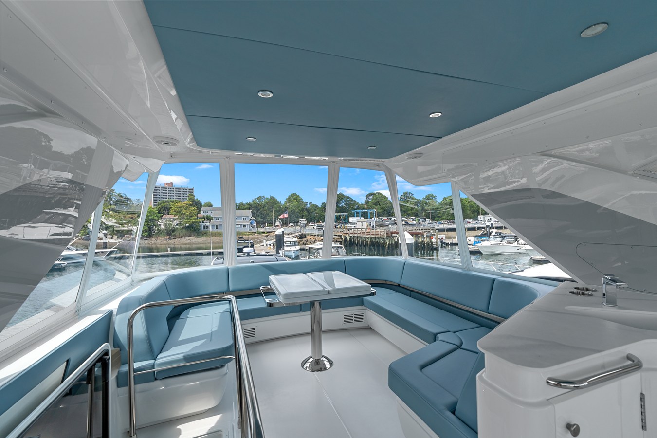 CRUISERS YACHTS 57 FLY, photo 54