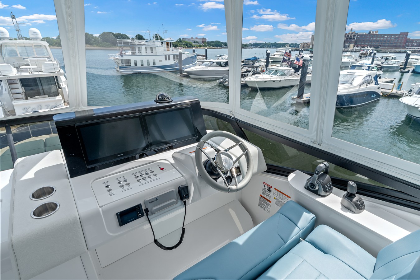 CRUISERS YACHTS 57 FLY, photo 65