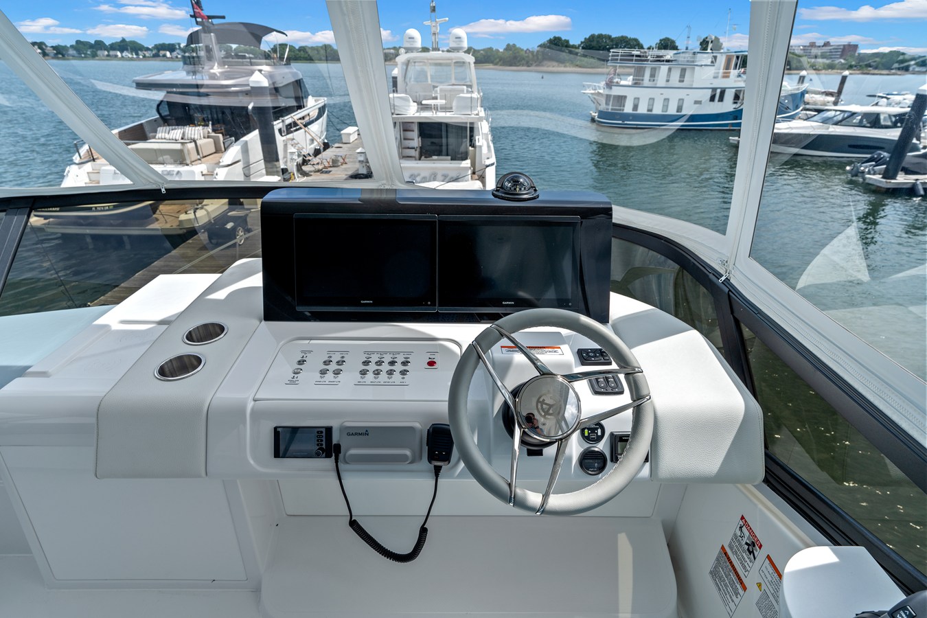 CRUISERS YACHTS 57 FLY, photo 66