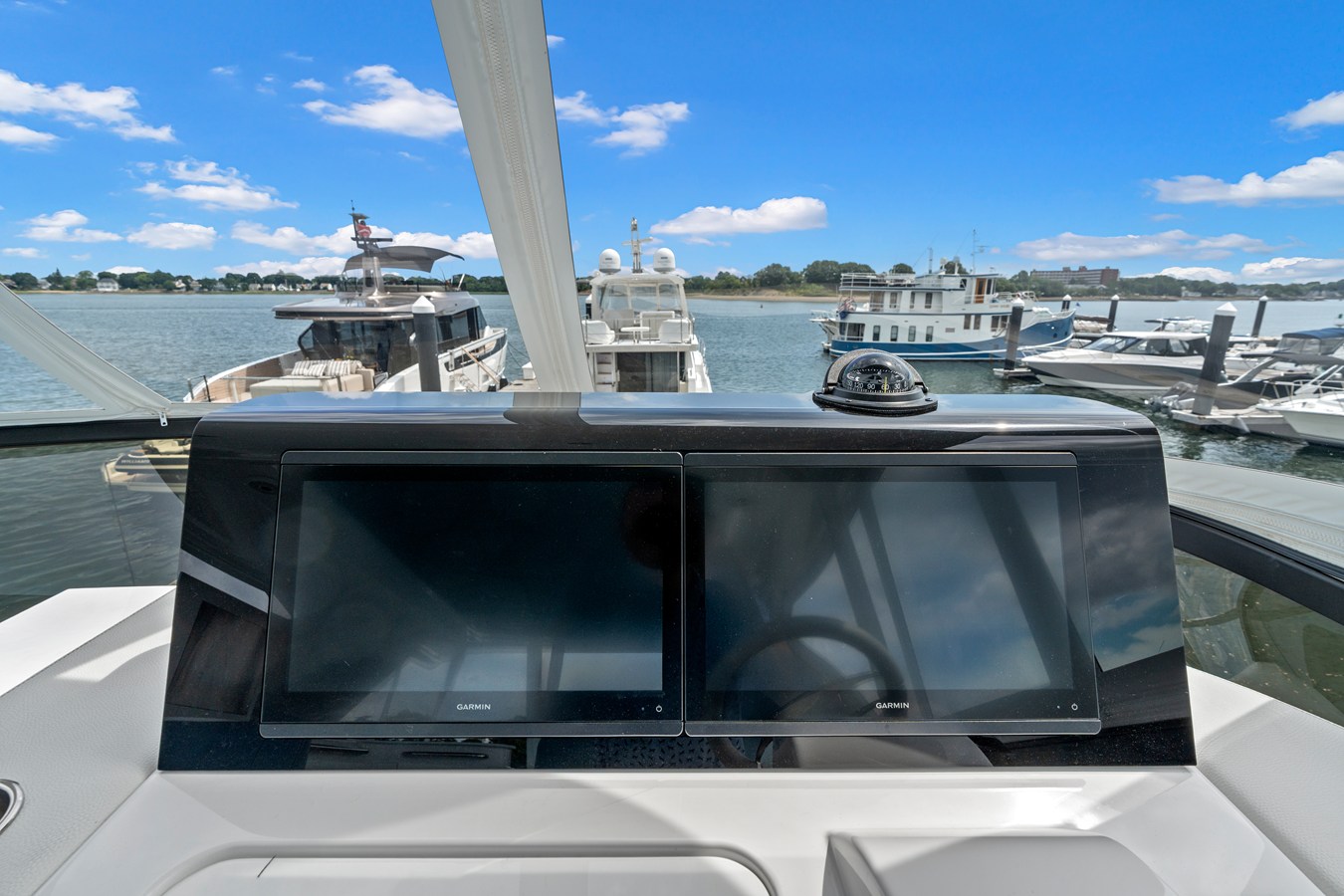 CRUISERS YACHTS 57 FLY, photo 68
