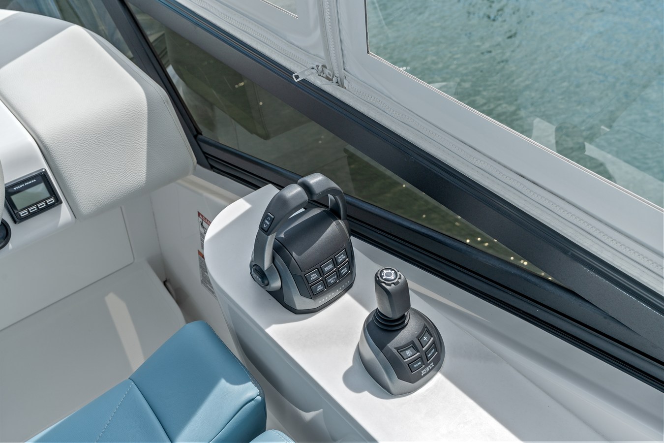 CRUISERS YACHTS 57 FLY, photo 69