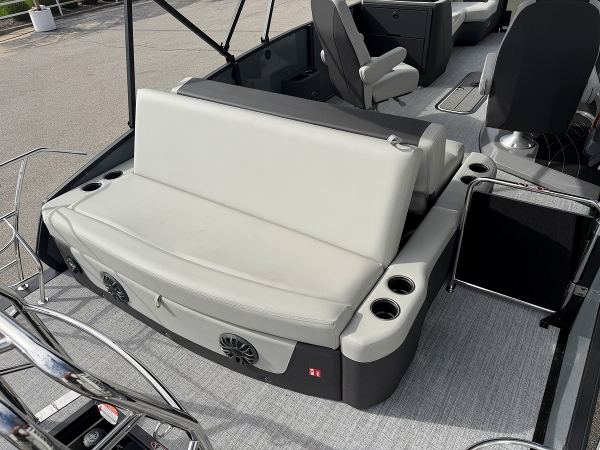 HARRIS SUNLINER 230, photo 21