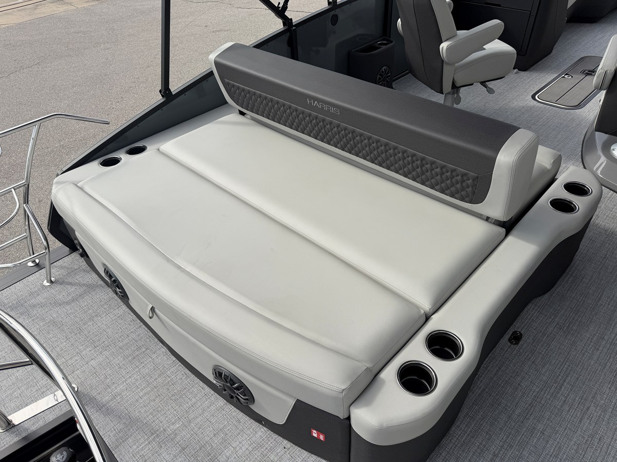 HARRIS SUNLINER 230, photo 27
