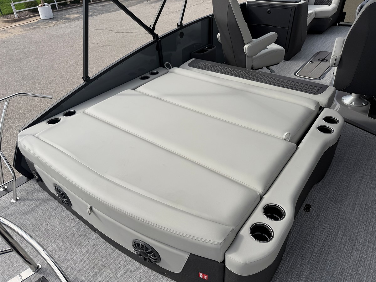 HARRIS SUNLINER 230, photo 29