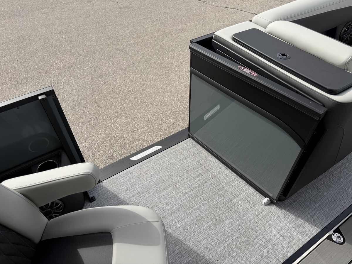 HARRIS SUNLINER 230, photo 36
