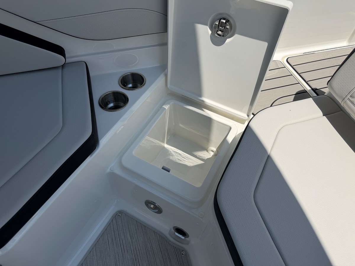 SEA RAY SPX 210, photo 23