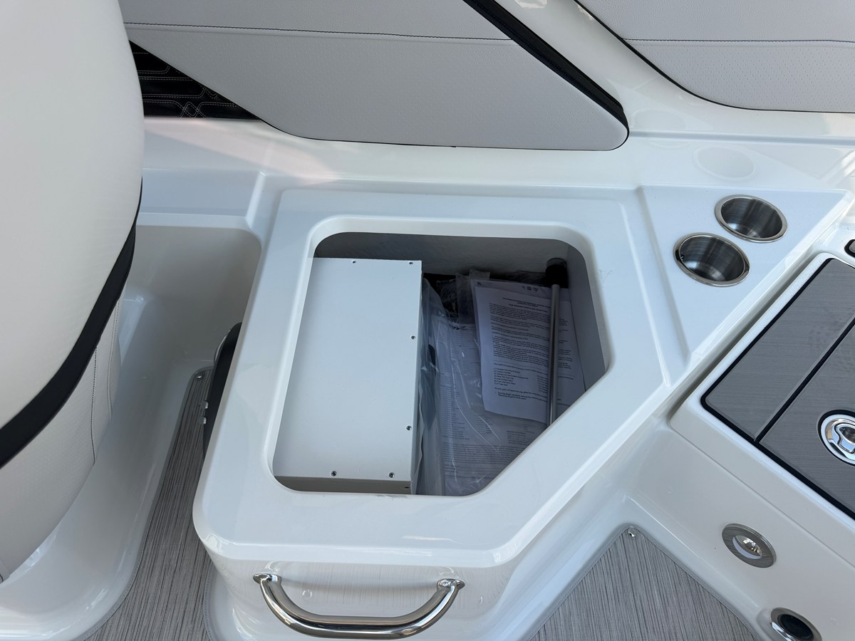 SEA RAY SPX 210, photo 32