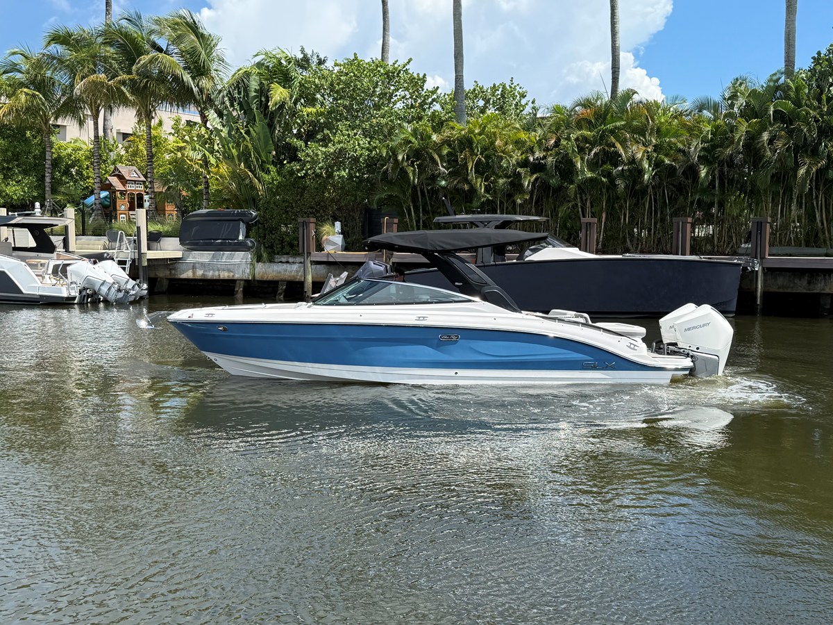 Sea Ray SEA RAY SLX 280 OUTBOARD