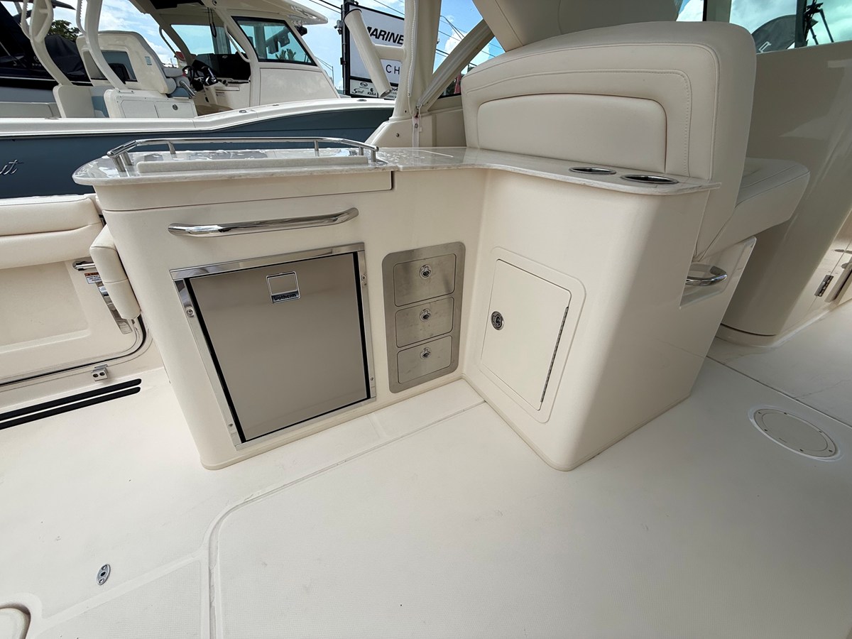 GRADY-WHITE FREEDOM 325, photo 16