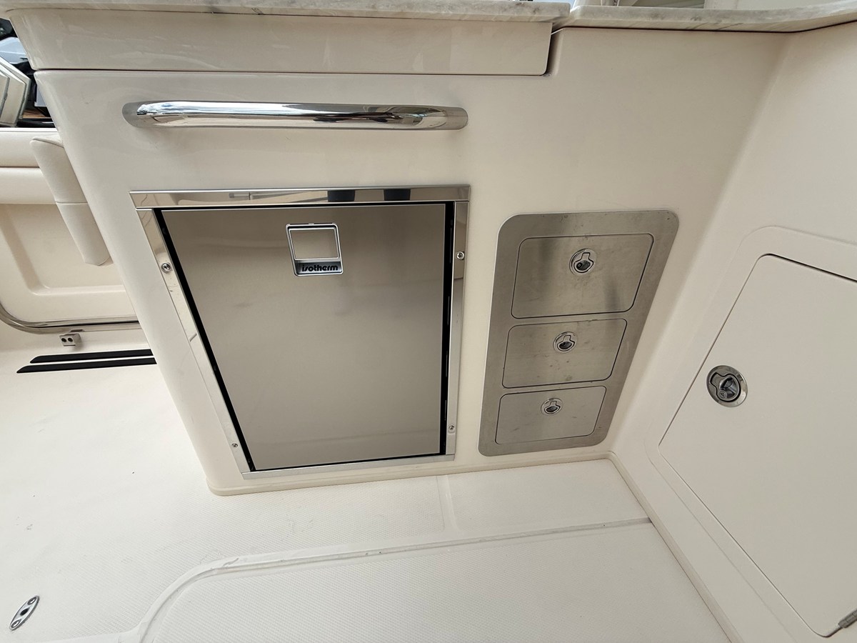 GRADY-WHITE FREEDOM 325, photo 17