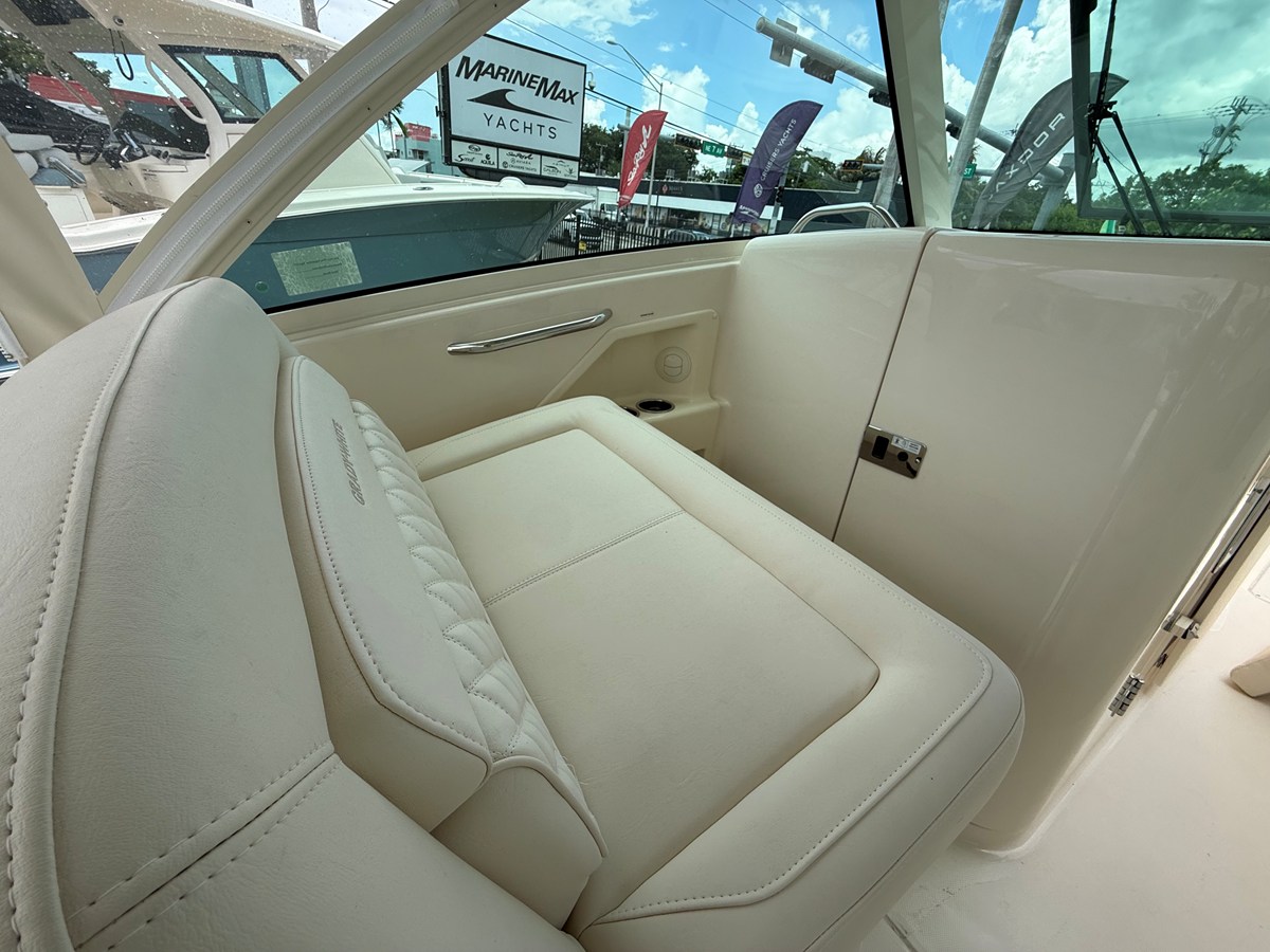 GRADY-WHITE FREEDOM 325, photo 23