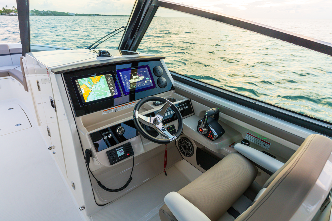 BOSTON WHALER 330 VANTAGE, photo 25