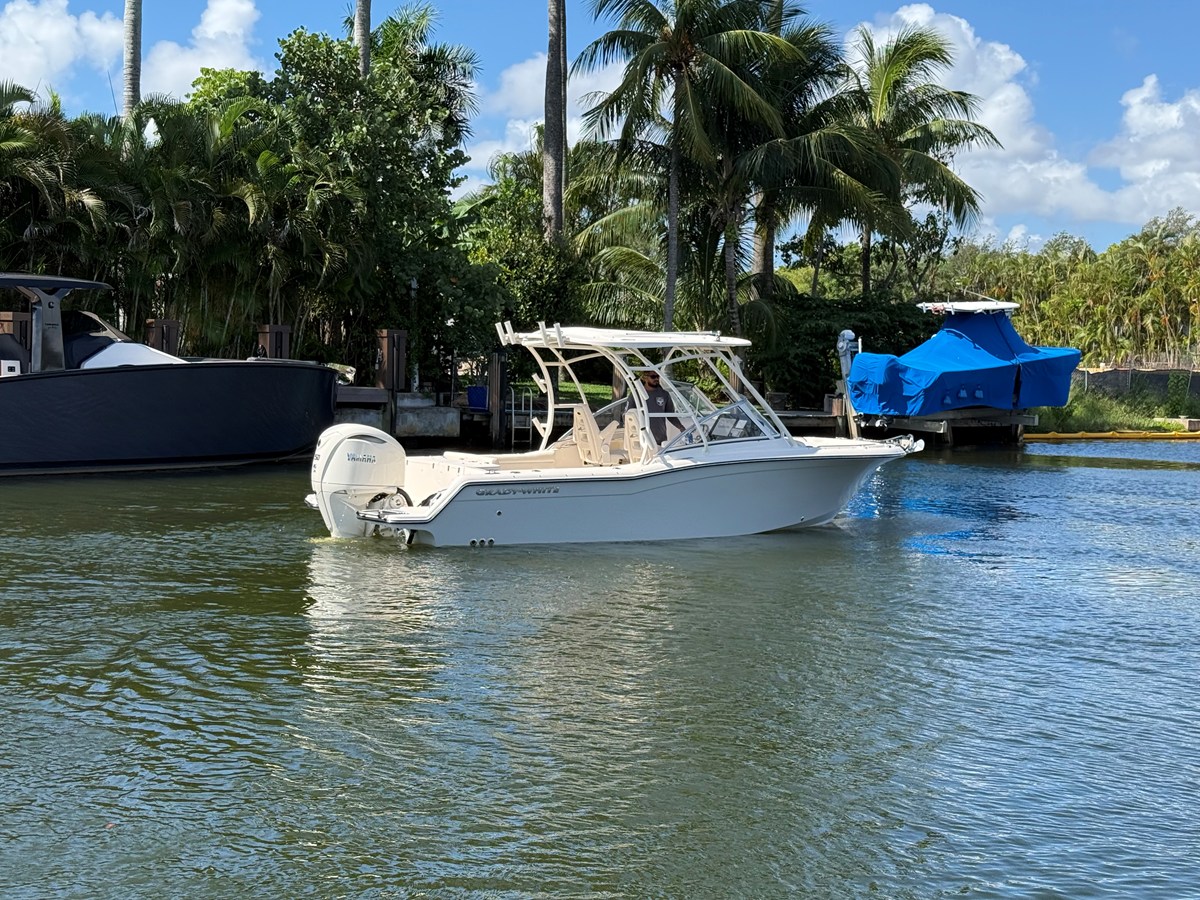 GRADY-WHITE FREEDOM 235, photo 3