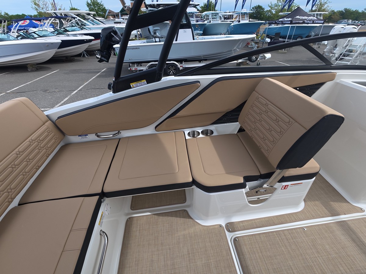 SEA RAY SPX 210 OUTBOARD, photo 9