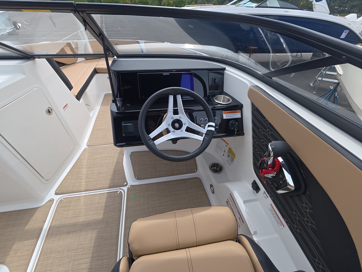 SEA RAY SPX 210 OUTBOARD, photo 12