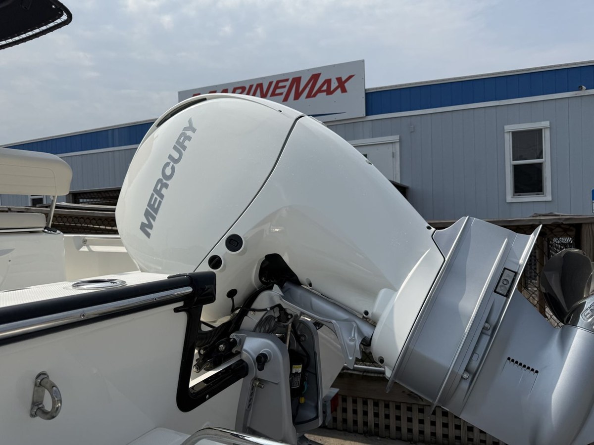 BOSTON WHALER 210 MONTAUK, photo 5