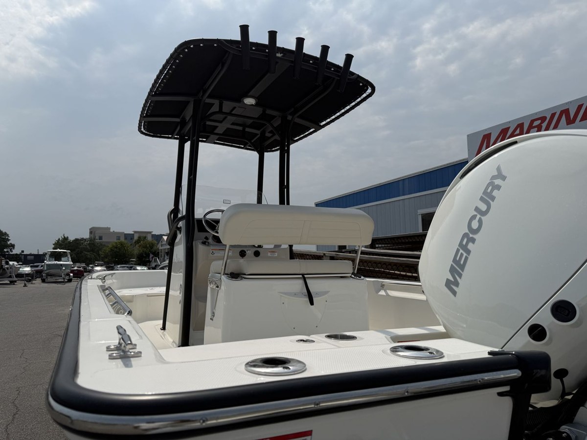 BOSTON WHALER 210 MONTAUK, photo 6