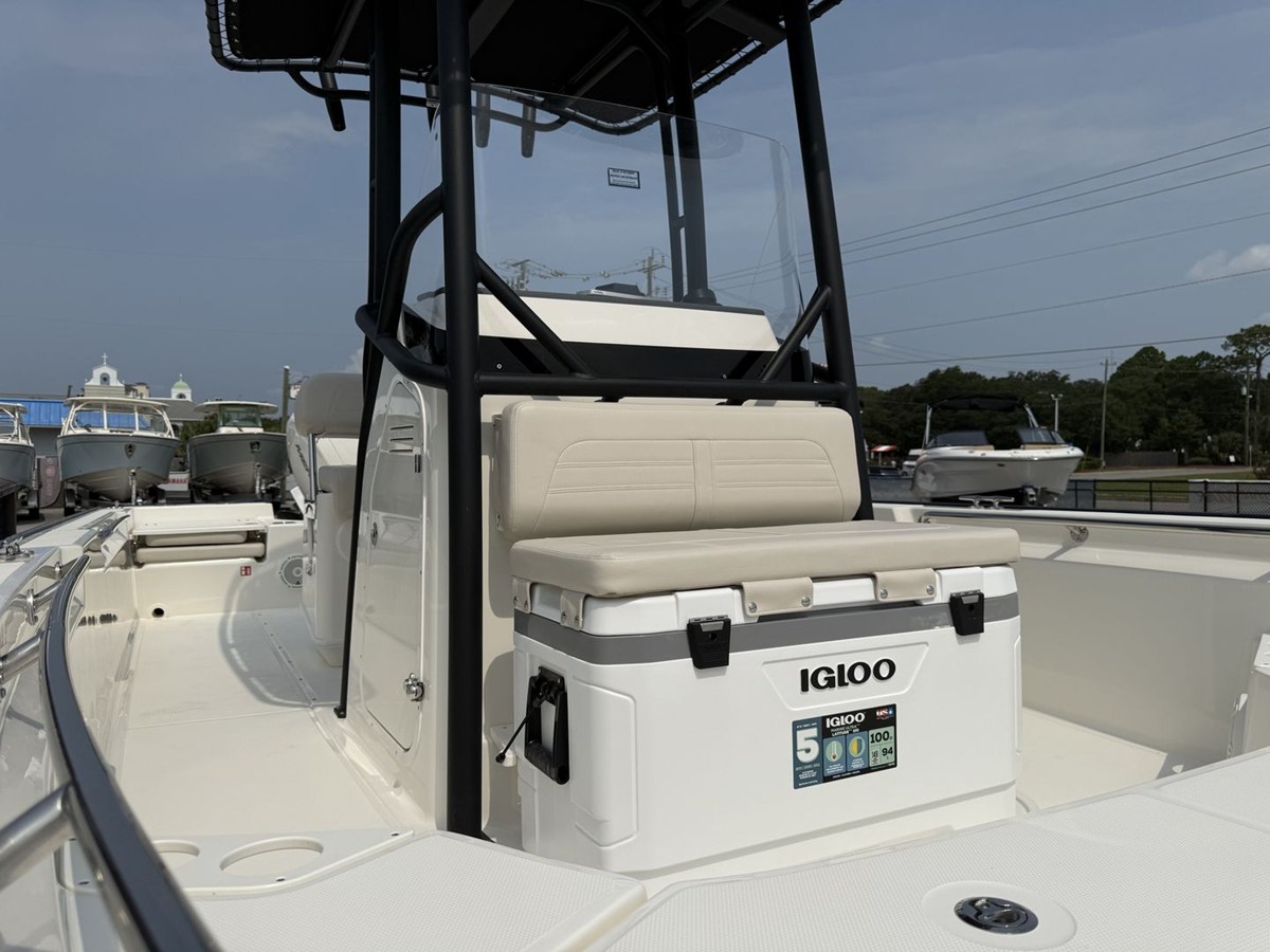 BOSTON WHALER 210 MONTAUK, photo 15