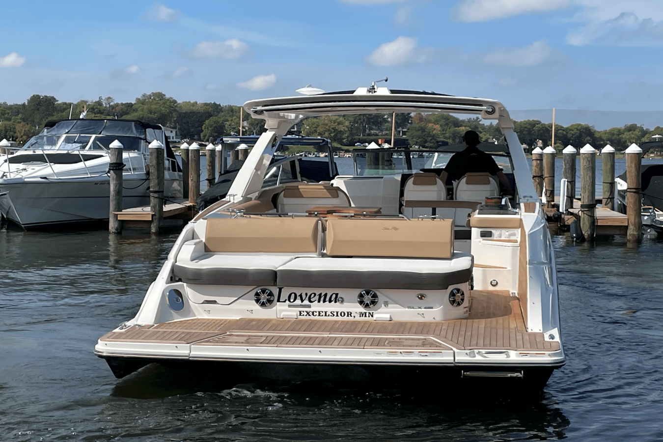 Sea Ray 400 SLX — 2019 Sea Ray 400 SLX — photo 5