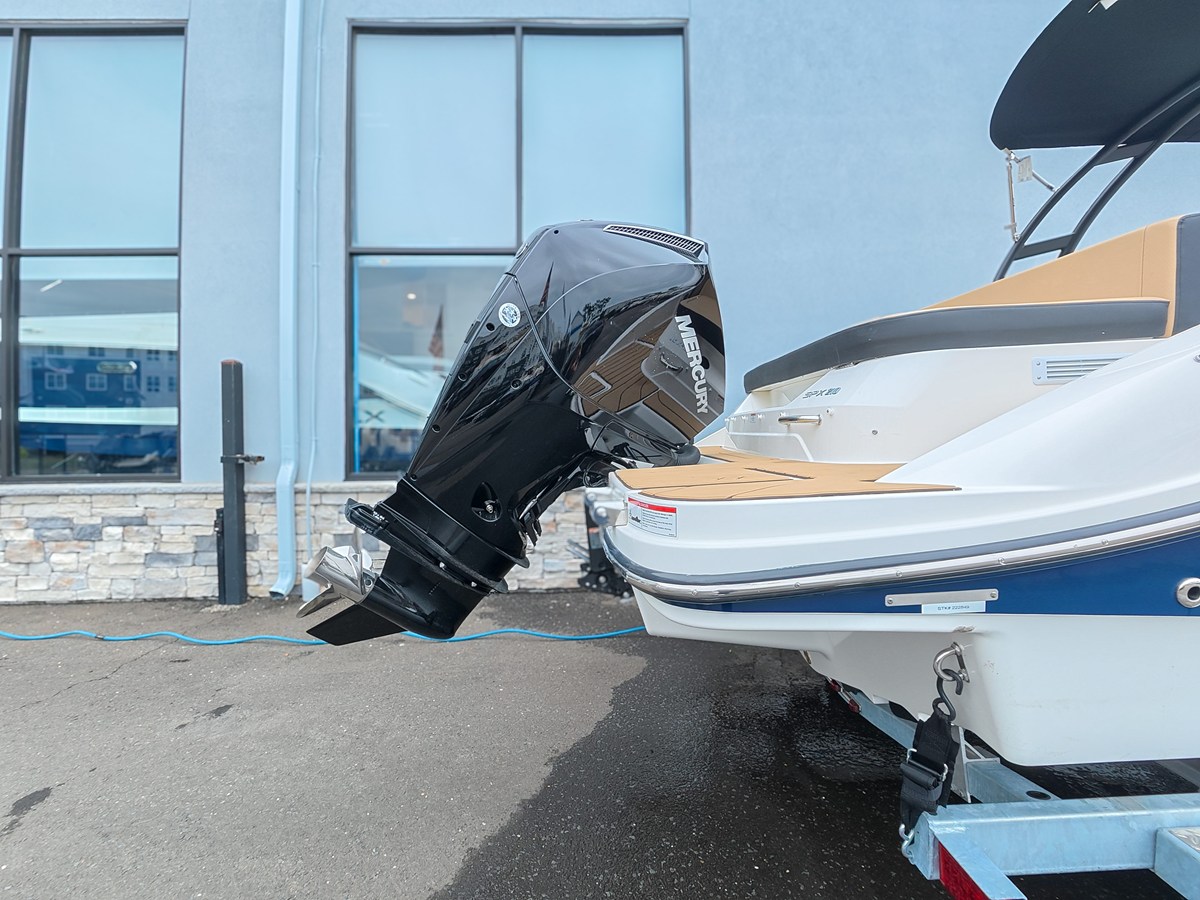 SEA RAY SPX 210 OUTBOARD, photo 2
