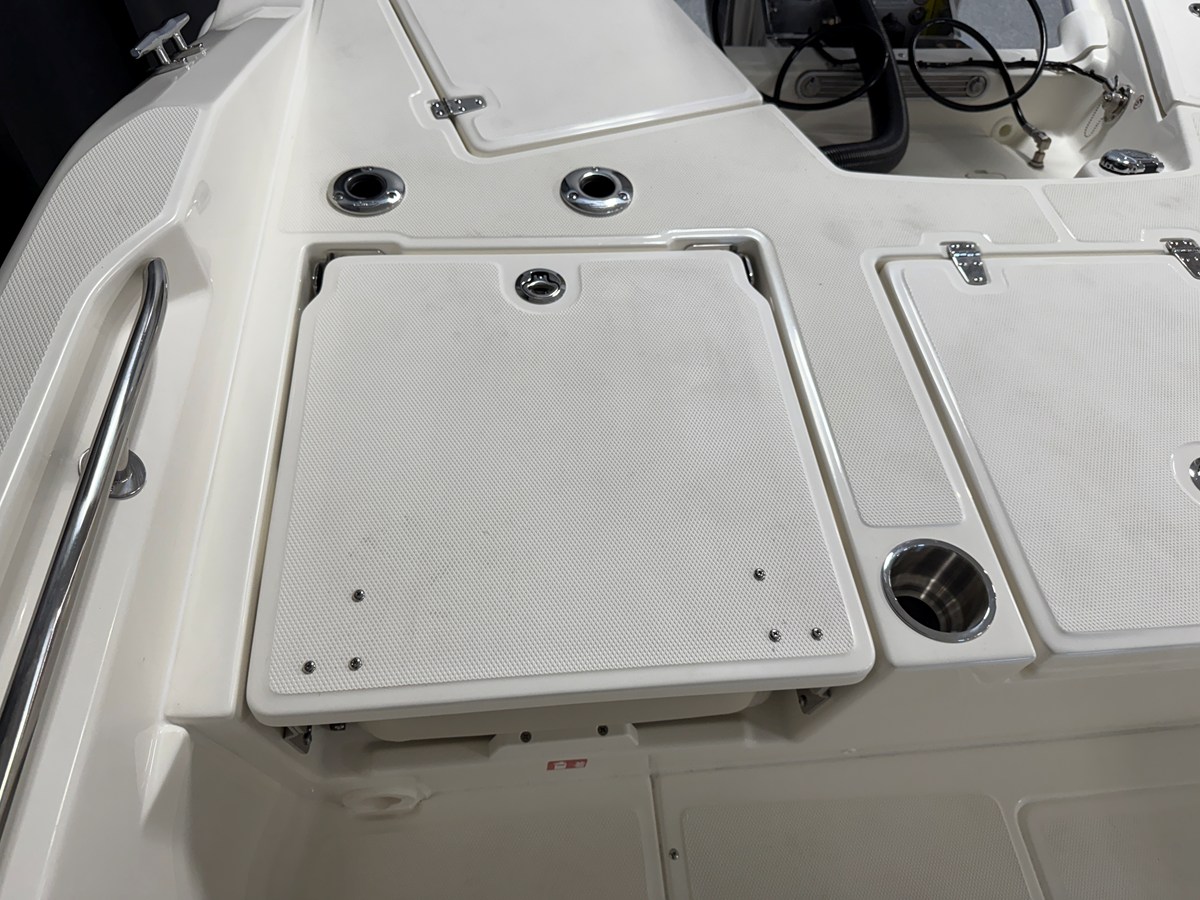 BOSTON WHALER 250 DAUNTLESS, photo 40