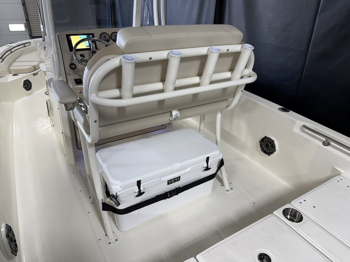 BOSTON WHALER 250 DAUNTLESS, photo 43