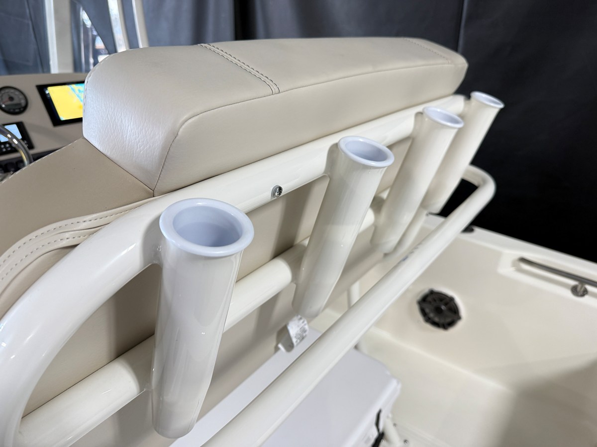 BOSTON WHALER 250 DAUNTLESS, photo 45